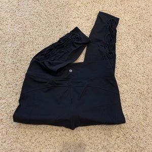 Barely worn lululemon workout leggings